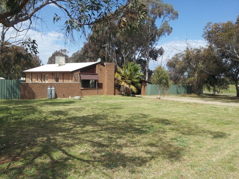 2 Brahman Street, Forbes NSW 2871