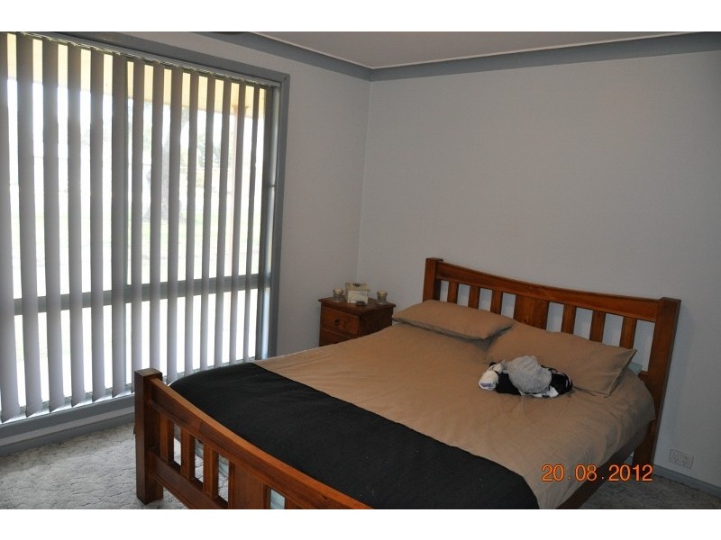 11 Oberon Street, Eugowra NSW 2806