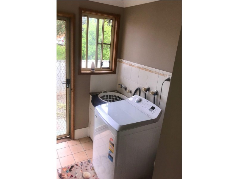 6 Koala Street, Parkes NSW 2870