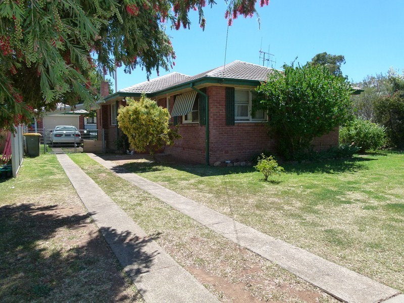 8 Dawson, Forbes NSW 2871