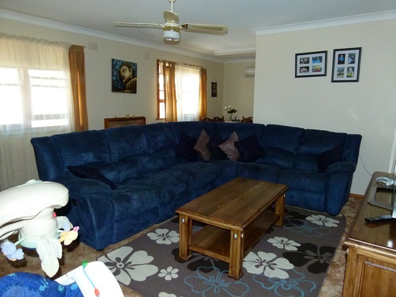 8 Dawson, Forbes NSW 2871