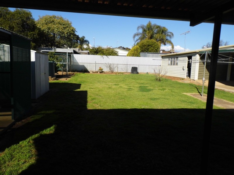 19 Lawson Street, Parkes NSW 2870