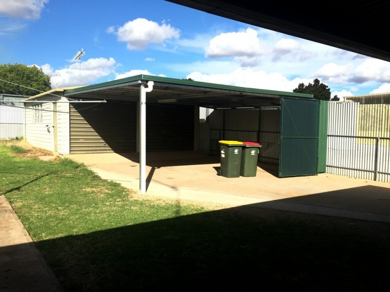 19 Lawson Street, Parkes NSW 2870