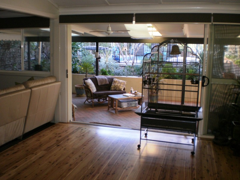 64 Orange Street, Parkes NSW 2870