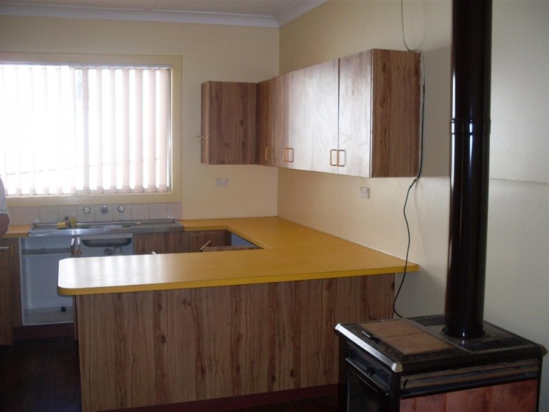 10 Howard Street, Parkes NSW 2870