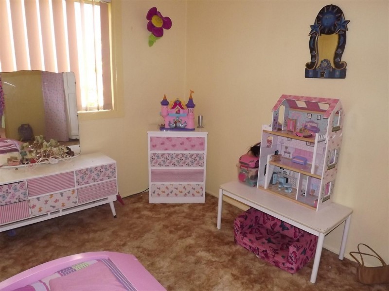 10 Howard Street, Parkes NSW 2870