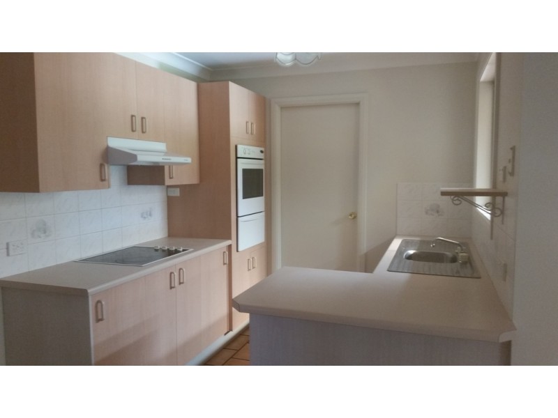 10 Ebelina Crescent, Parkes NSW 2870