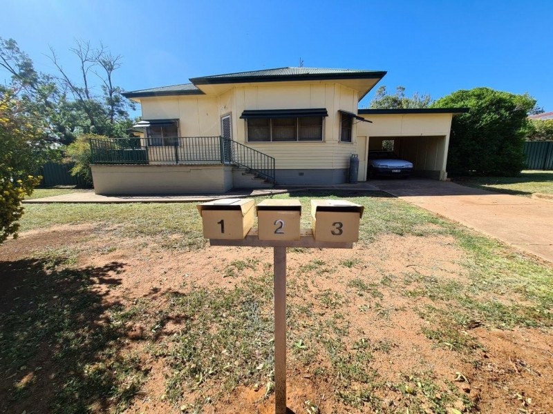 3/9 Clarinda Street, Parkes NSW 2870