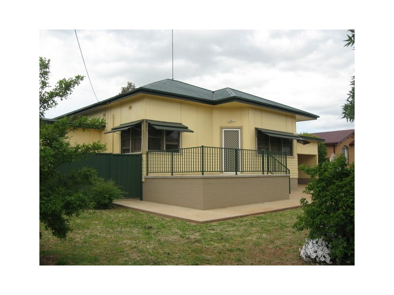3/9 Clarinda Street, Parkes NSW 2870