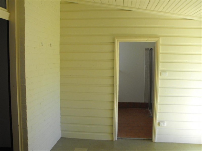 26 Elizabeth Street, Parkes NSW 2870