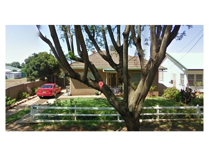 7 Belmore Street, Parkes NSW 2870