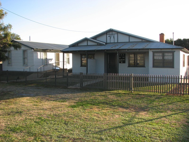 15 Young Street, Forbes NSW 2871