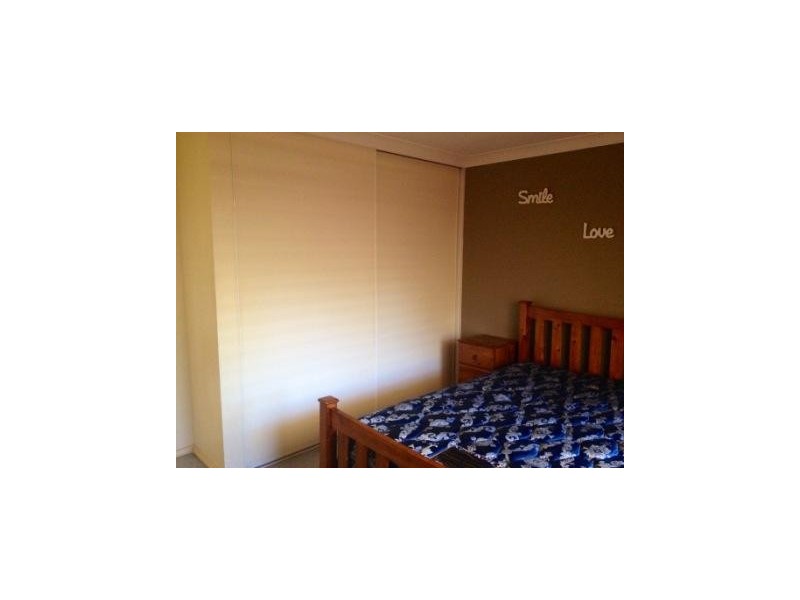 3 DANILENKO ST, Parkes NSW 2870