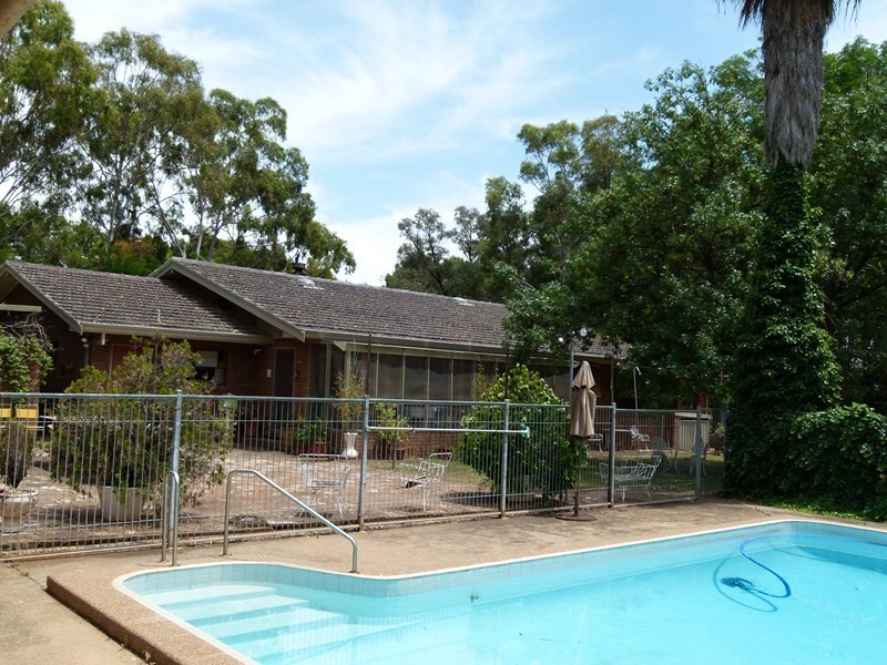 235-237 Edward Street, Forbes NSW 2871