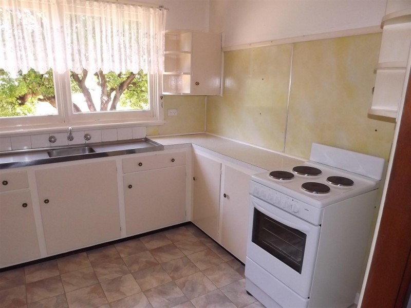 7 Belmore Avenue, Parkes NSW 2870