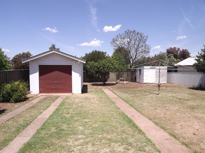 7 Belmore Avenue, Parkes NSW 2870