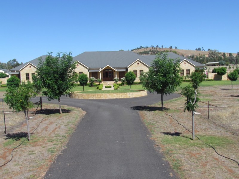 197 Tanks Lane, Parkes NSW 2870