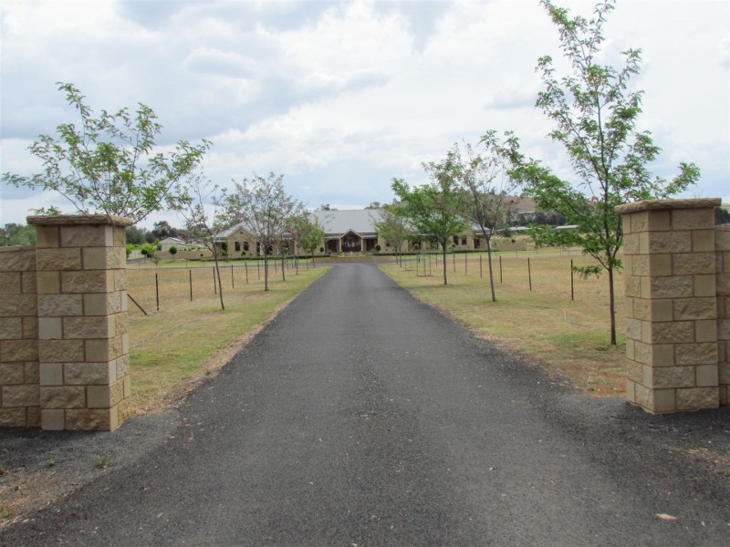 197 Tanks Lane, Parkes NSW 2870