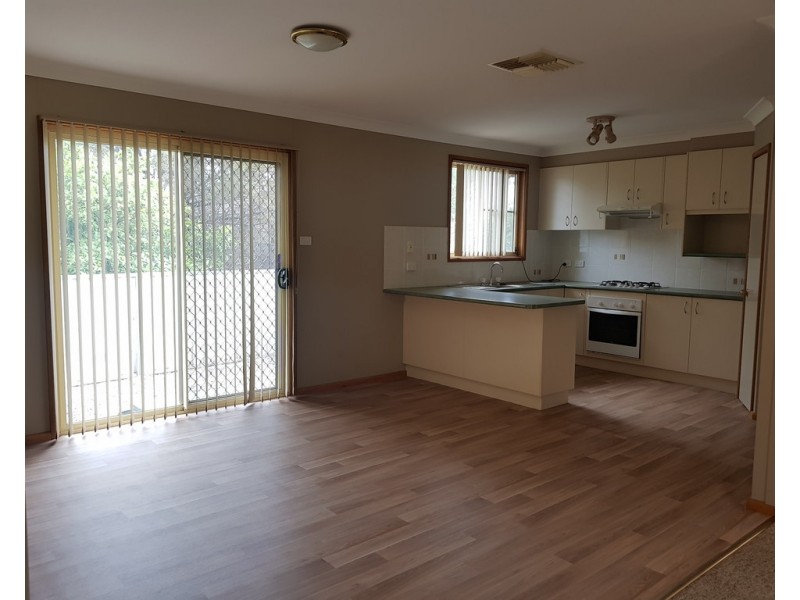 6 Koala Street, Parkes NSW 2870
