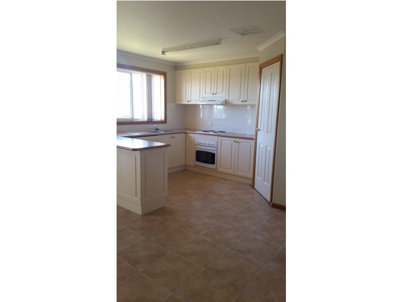 21 Koala Street, Parkes NSW 2870