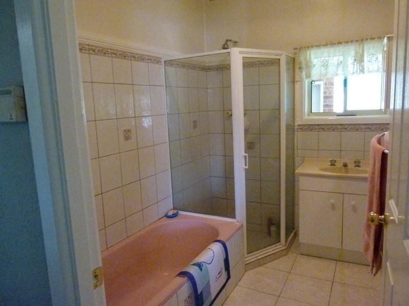 6 bathurst Street, Forbes NSW 2871