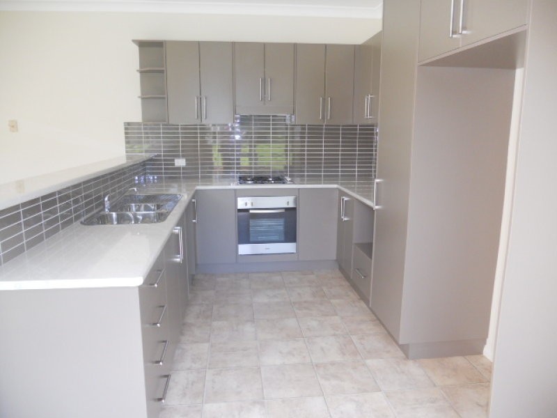 Unit 1 and 2 5a Kookaburra Street, Parkes NSW 2870