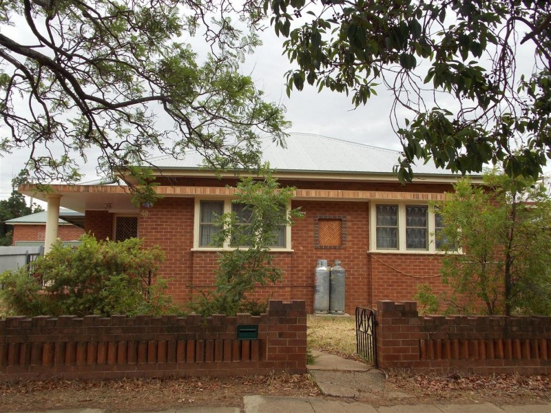 48 Cecile Street, Parkes NSW 2870