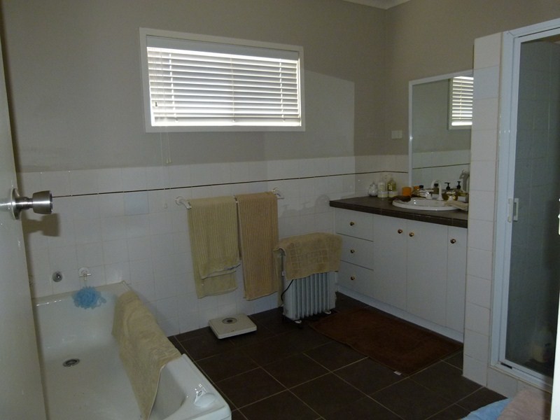 195 Farnell Street, Forbes NSW 2871