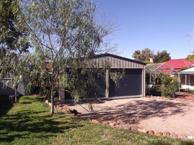 54 Orange Street, Parkes NSW 2870