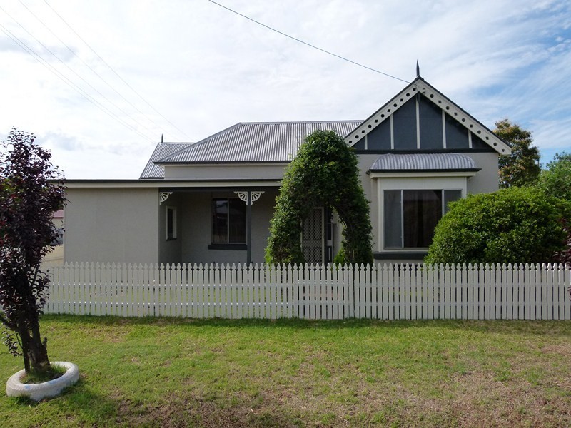 14 Queen street, Forbes NSW 2871