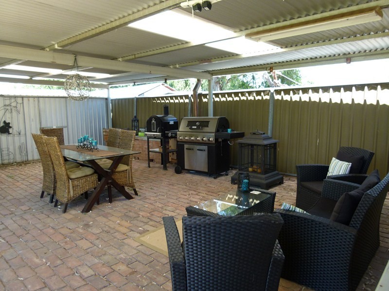 6 Queen, Forbes NSW 2871
