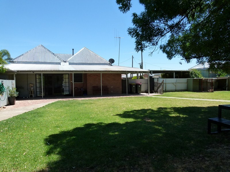 6 Queen, Forbes NSW 2871