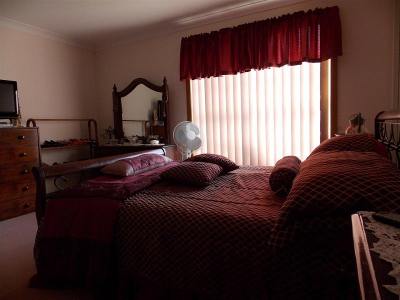 18 Danilenko Street, Parkes NSW 2870