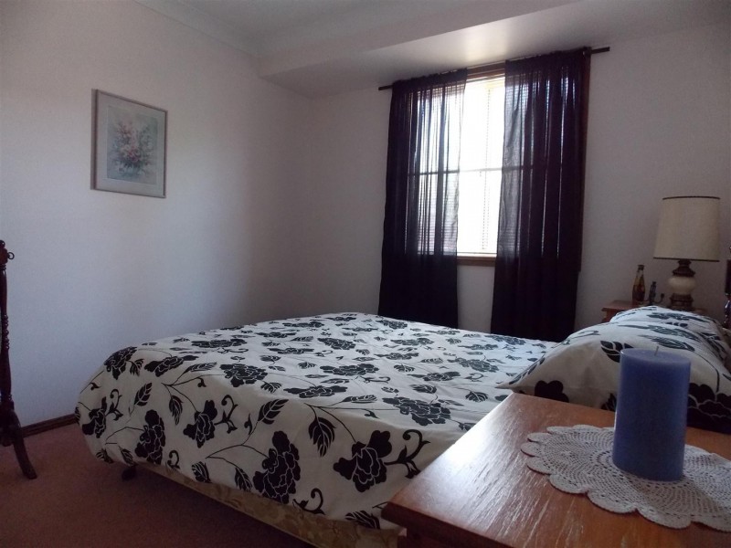18 Danilenko Street, Parkes NSW 2870