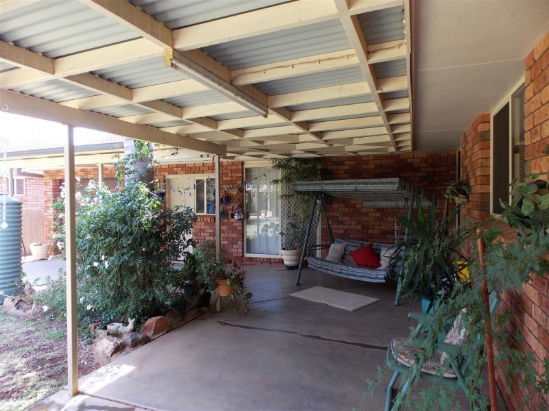 18 Danilenko Street, Parkes NSW 2870