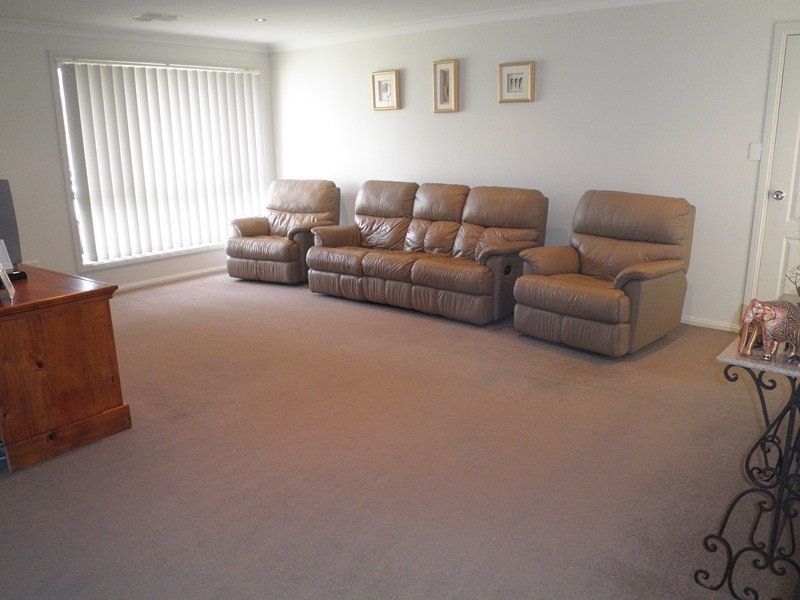 15 Powter Street, Forbes NSW 2871