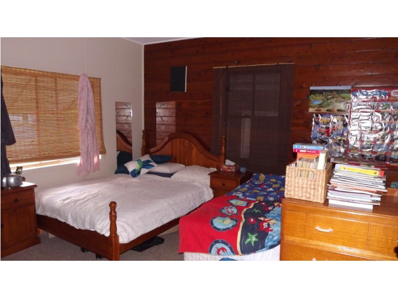 104 Molong St, Condobolin NSW 2877