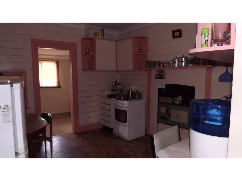 104 Molong St, Condobolin NSW 2877