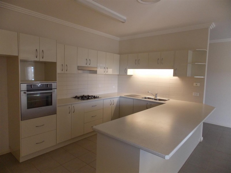 38 Best Street, Parkes NSW 2870