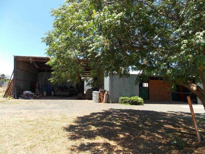 140-144 Condobolin Road, Parkes NSW 2870