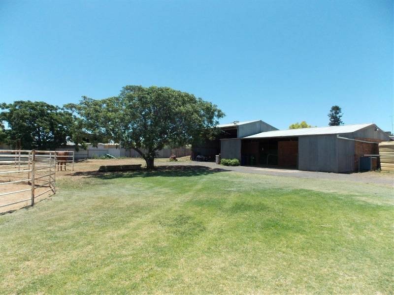 140-144 Condobolin Road, Parkes NSW 2870