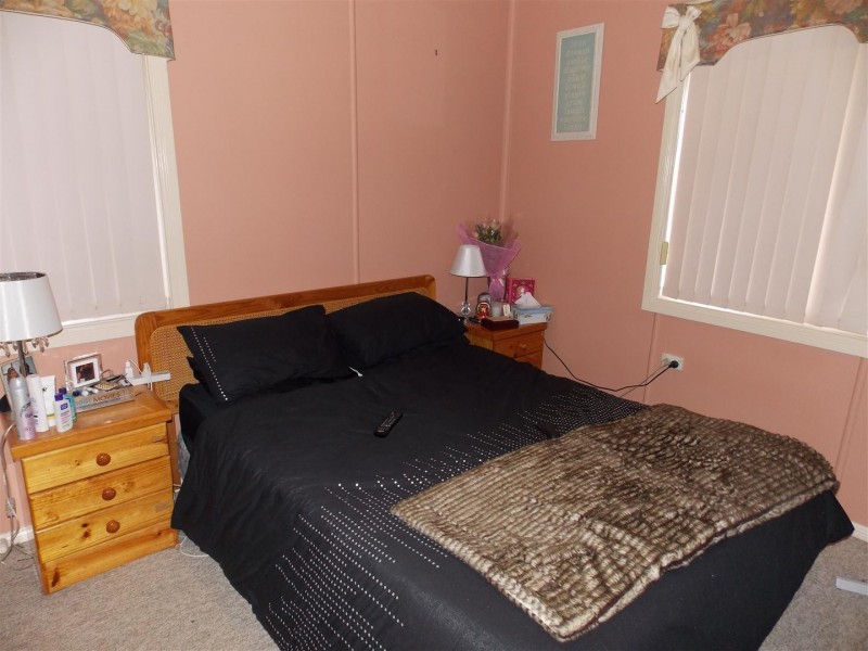 13 Medlyn Street, Parkes NSW 2870