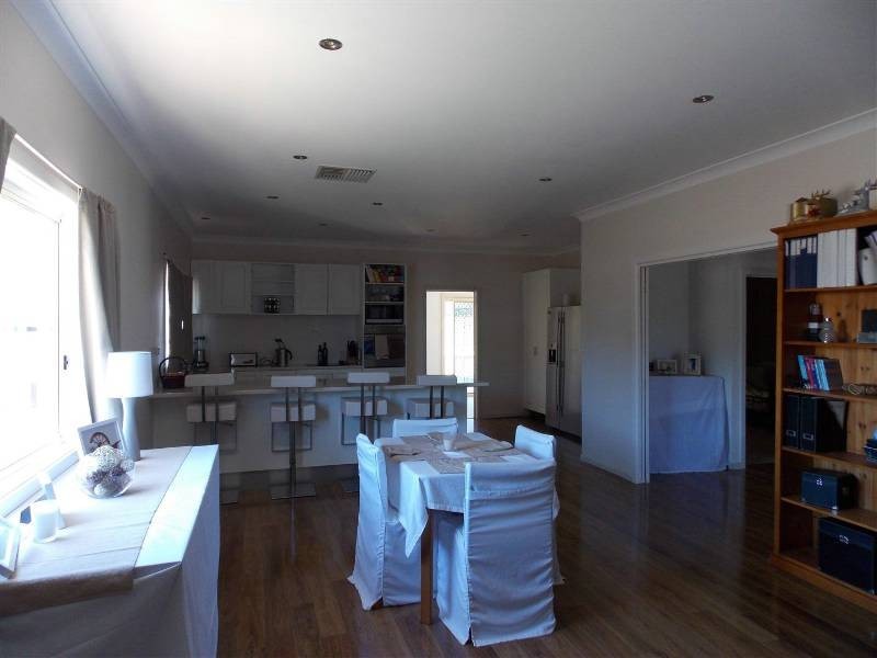 140-144 Condobolin Road, Parkes NSW 2870