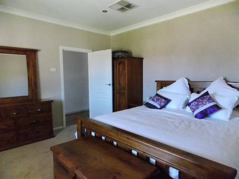 140-144 Condobolin Road, Parkes NSW 2870