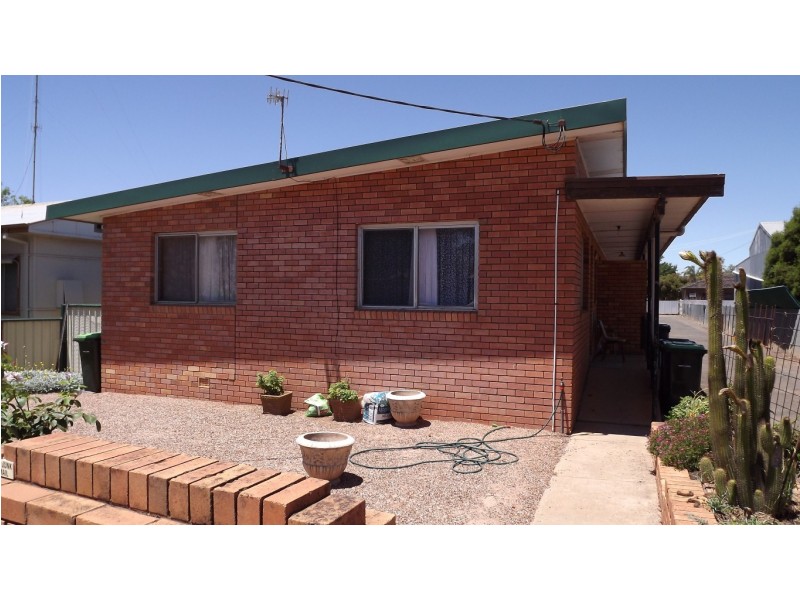 9 Harding Ave, Condobolin NSW 2877