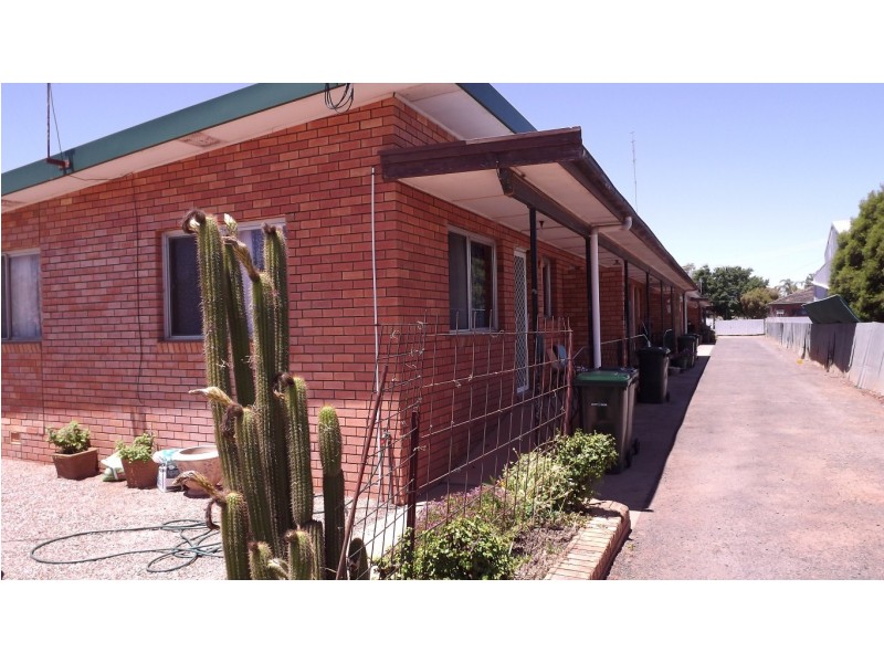 9 Harding Ave, Condobolin NSW 2877