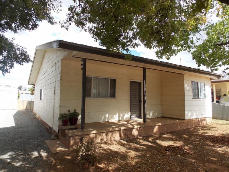 69 Forbes Road, Parkes NSW 2870