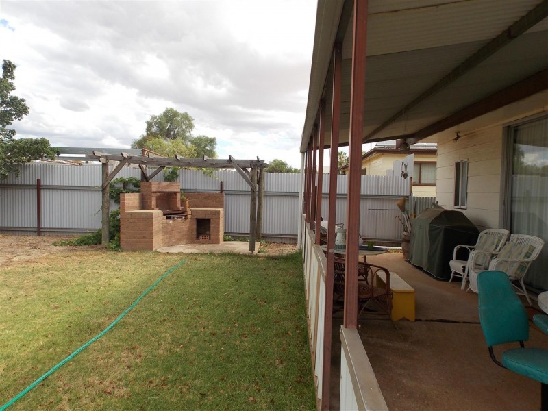 69 Forbes Road, Parkes NSW 2870