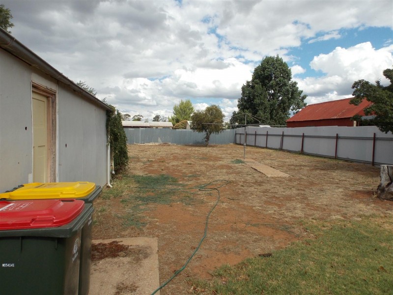 69 Forbes Road, Parkes NSW 2870