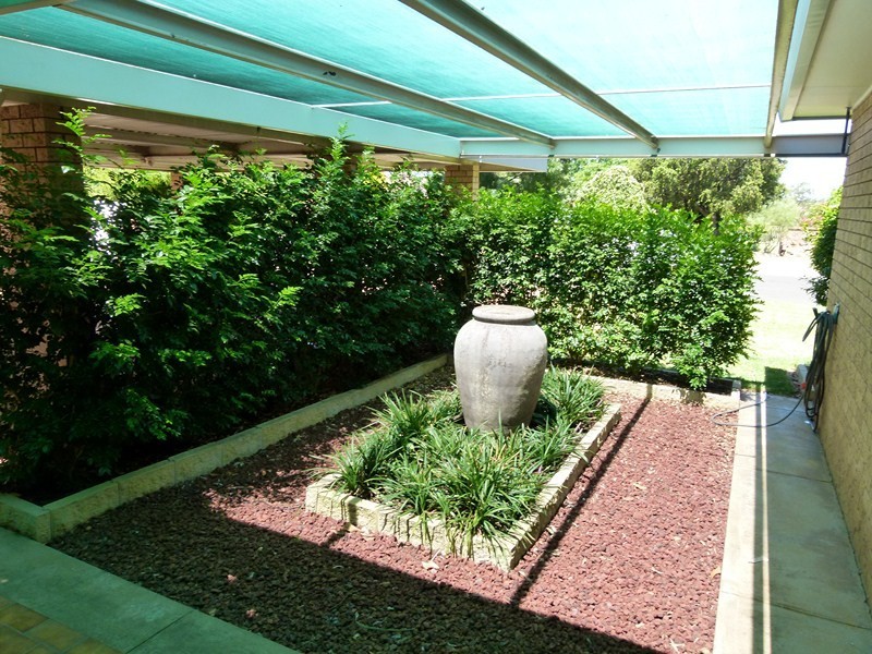 1 Chelsea, Forbes NSW 2871